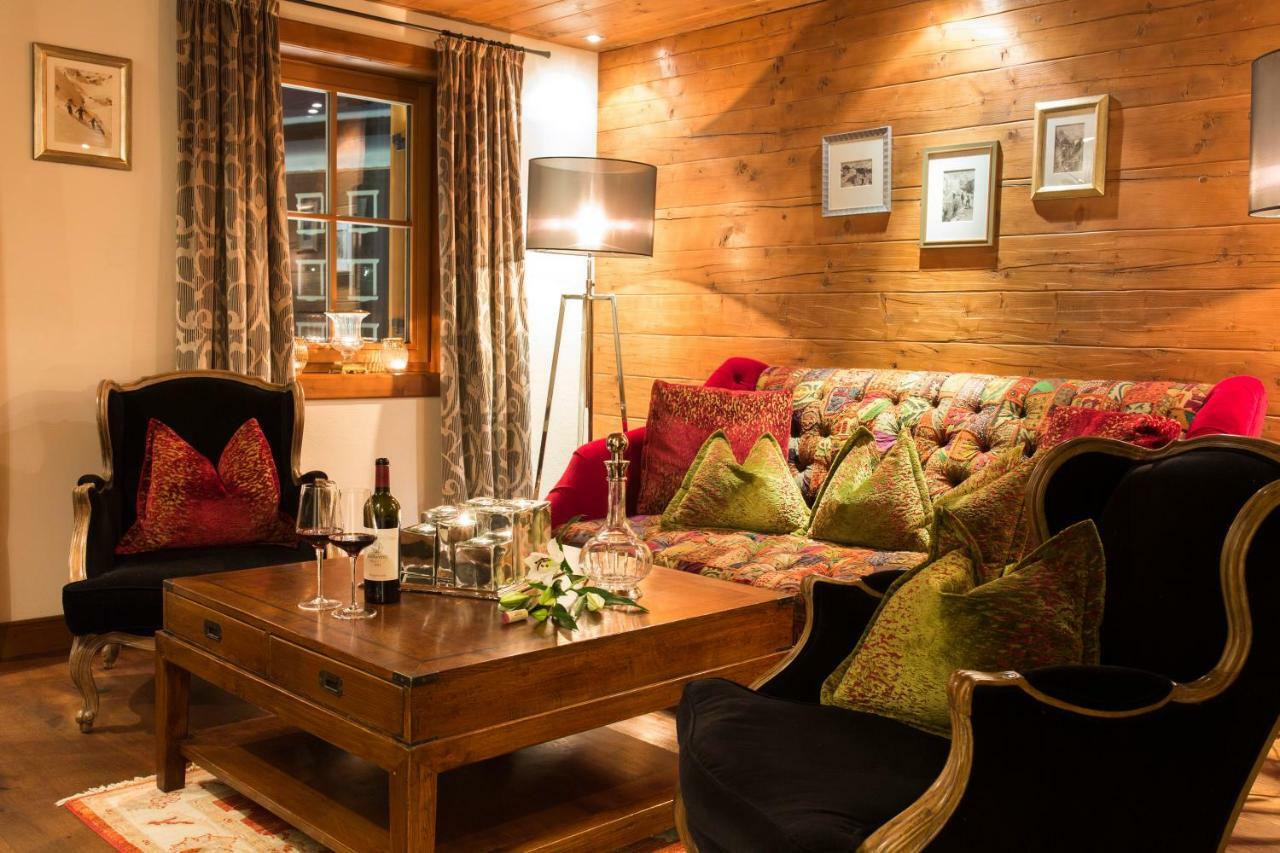 Bentleys House Mountain Residence Zürs エクステリア 写真