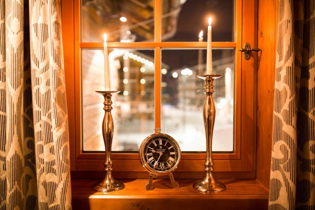 Bentleys House Mountain Residence Zürs エクステリア 写真