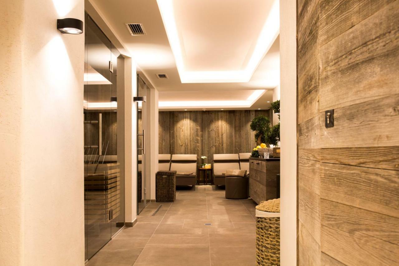 Bentleys House Mountain Residence Zürs エクステリア 写真